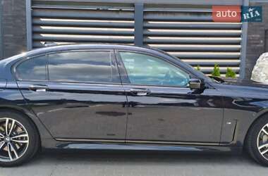 Седан BMW 7 Series 2022 в 