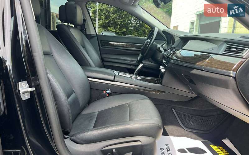 Седан BMW 7 Series 2015 в Ивано-Франковске