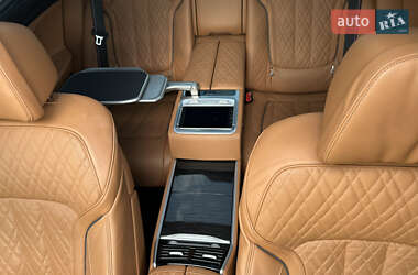 Седан BMW 7 Series 2022 в 