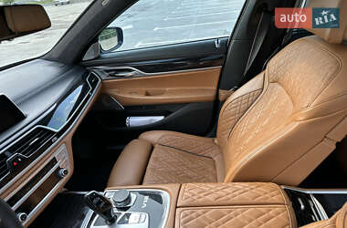 Седан BMW 7 Series 2022 в 