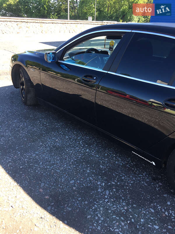 Седан BMW 7 Series 2004 в Виннице