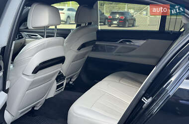 Седан BMW 7 Series 2018 в 