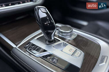 Седан BMW 7 Series 2017 в 