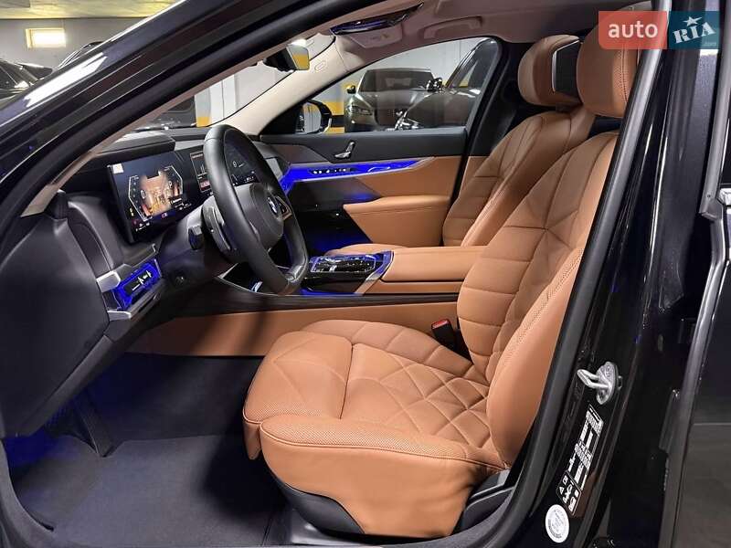 Седан BMW 7 Series 2023 в Киеве