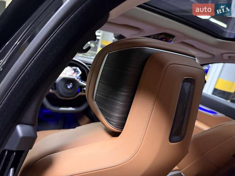 Седан BMW 7 Series 2023 в Киеве
