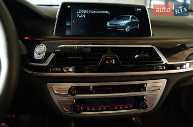 Седан BMW 7 Series 2017 в 