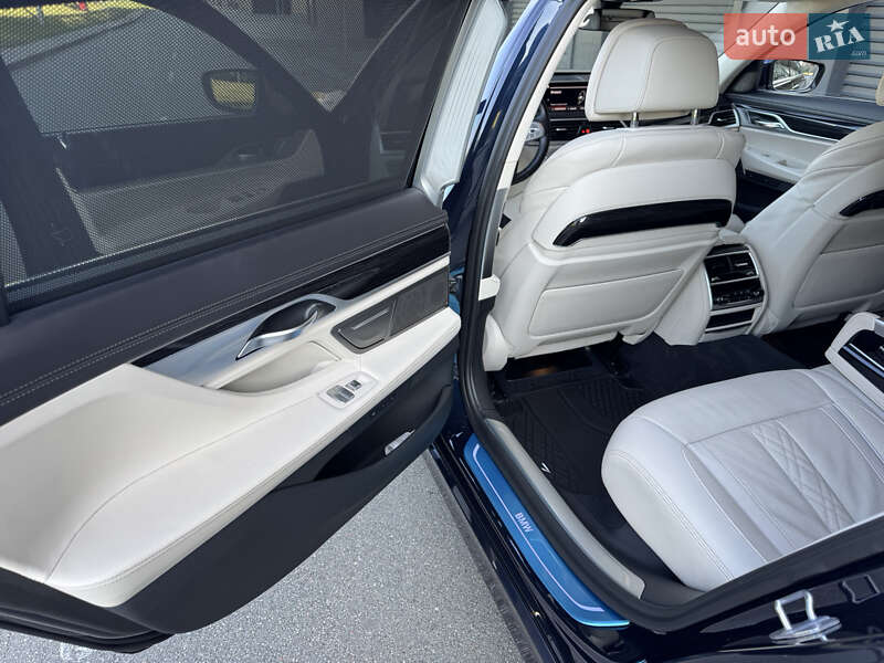 Седан BMW 7 Series 2019 в Киеве