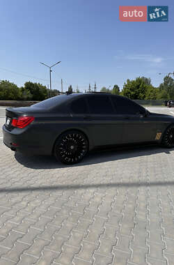 Седан BMW 7 Series 2011 в Виннице