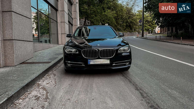 Седан BMW 7 Series 2014 в Николаеве