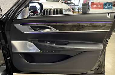 Седан BMW 7 Series 2019 в 