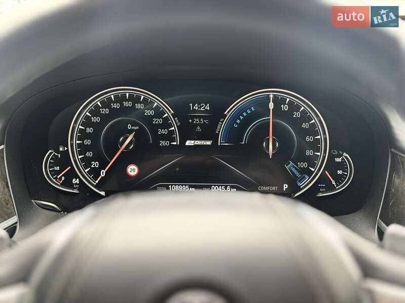 Седан BMW 7 Series 2016 в Киеве