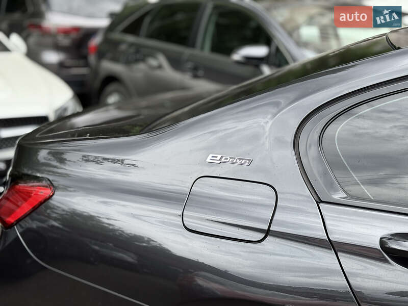 Седан BMW 7 Series 2016 в Киеве