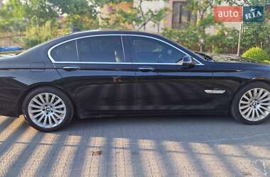 Седан BMW 7 Series 2013 в 