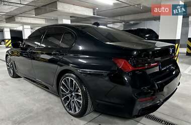 Седан BMW 7 Series 2022 в 