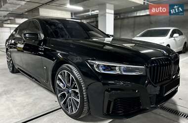 Седан BMW 7 Series 2022 в 