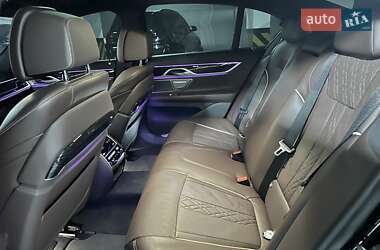 Седан BMW 7 Series 2022 в 