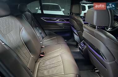 Седан BMW 7 Series 2022 в 