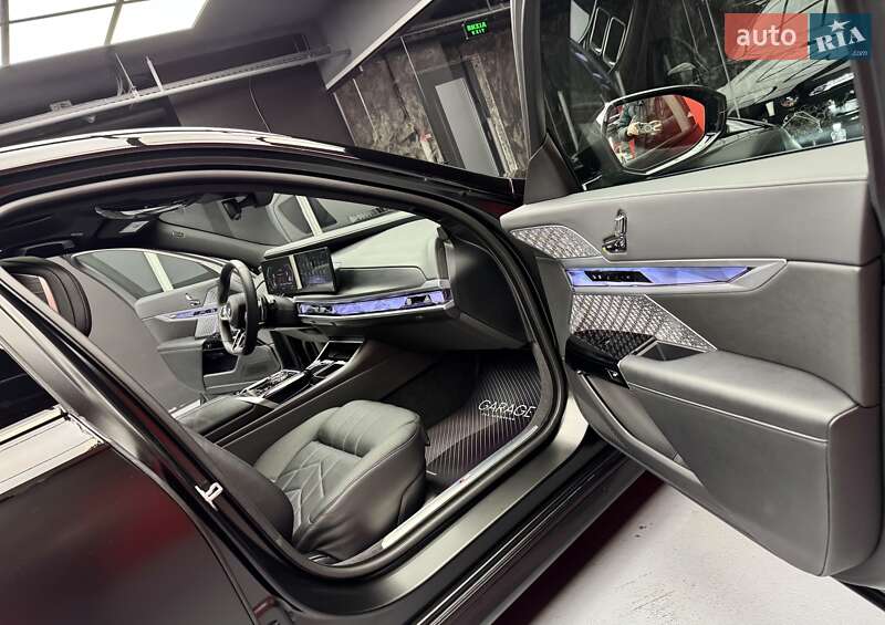 Седан BMW 7 Series 2022 в Києві