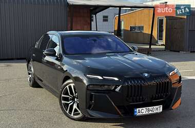 Седан BMW 7 Series 2023 в Києві