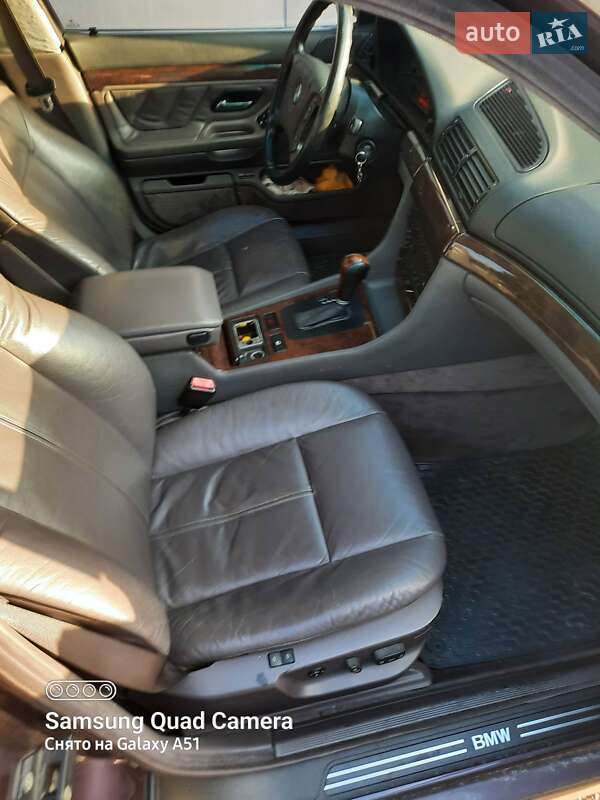 Седан BMW 7 Series 1997 в Киеве