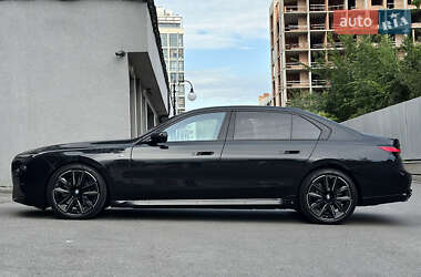 Седан BMW 7 Series 2022 в 