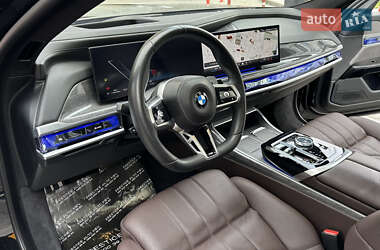 Седан BMW 7 Series 2022 в 