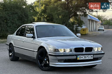 Седан BMW 7 Series 2000 в Одессе