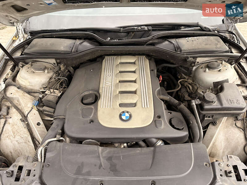 Седан BMW 7 Series 2003 в Бродах