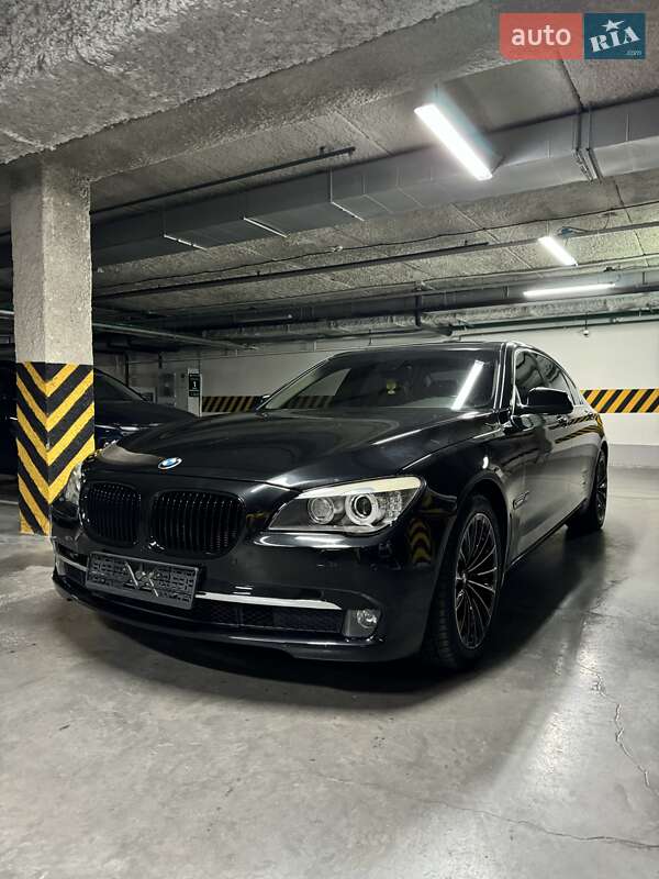 BMW 7 Series 2010