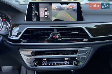 Седан BMW 7 Series 2017 в 