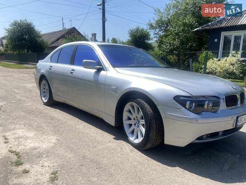 Седан BMW 7 Series 2003 в Нововолынске