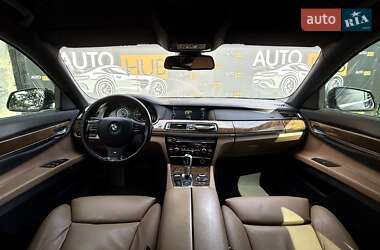Седан BMW 7 Series 2011 в 