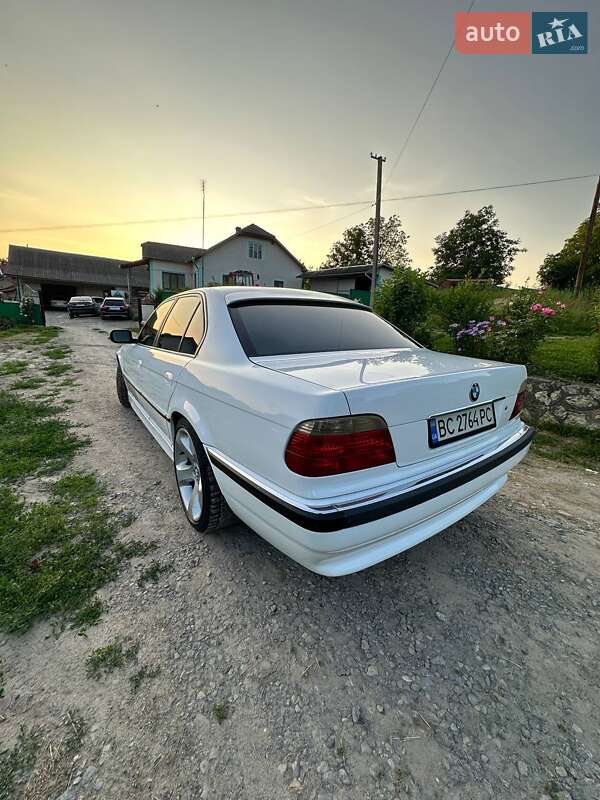 Седан BMW 7 Series 1995 в Теребовле