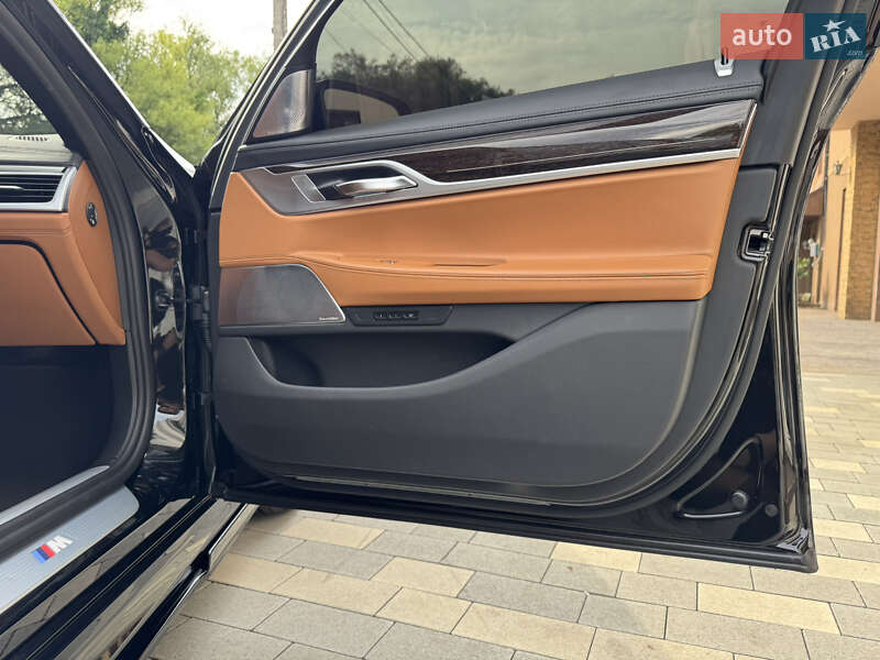 Седан BMW 7 Series 2022 в Мукачево фото 88 Седан BMW 7 Series 2022 в Мукачево