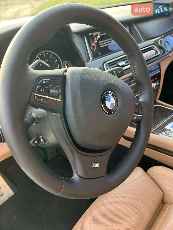 Седан BMW 7 Series 2014 в Львове