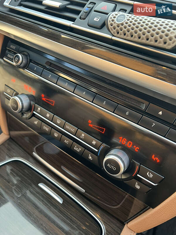 Седан BMW 7 Series 2014 в Львове