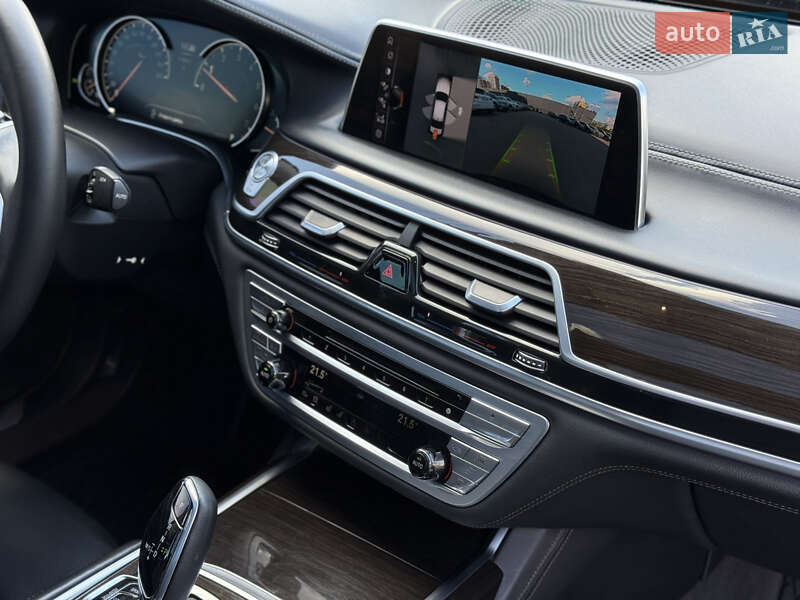 Седан BMW 7 Series 2016 в Киеве