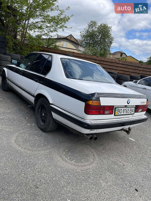Седан BMW 7 Series 1988 в Києві