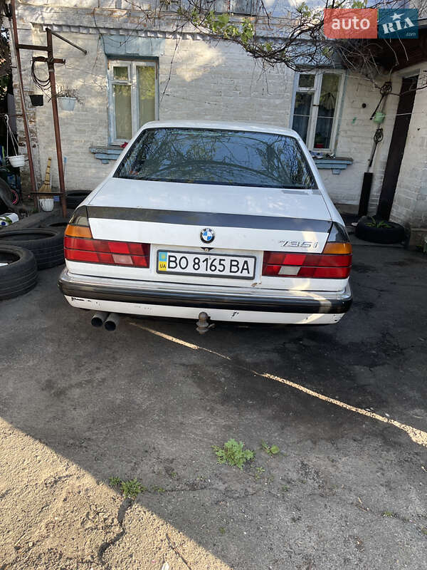 Седан BMW 7 Series 1988 в Києві
