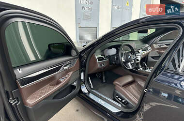Седан BMW 7 Series 2022 в 