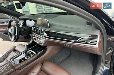 Седан BMW 7 Series 2022 в 