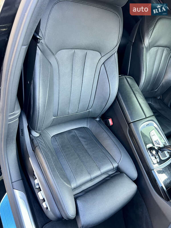 Седан BMW 7 Series 2016 в Днепре