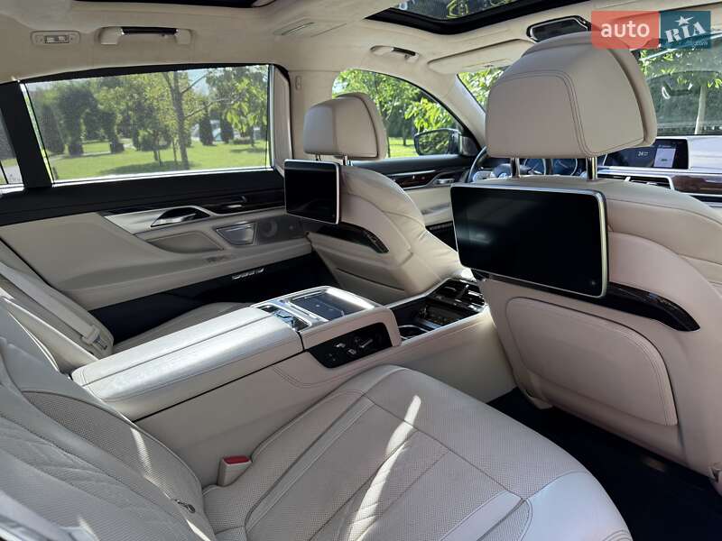 Седан BMW 7 Series 2015 в Львові фото 26 Седан BMW 7 Series 2015 в Львові