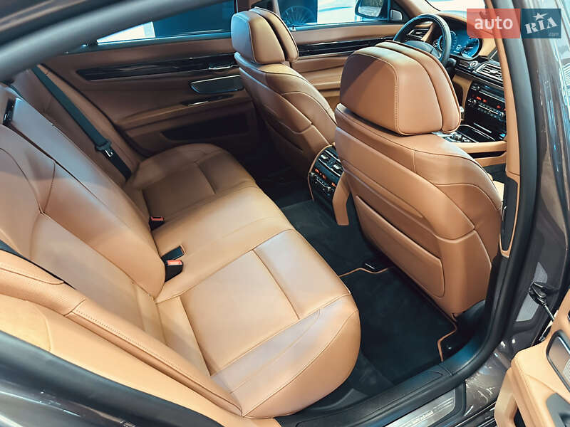 Седан BMW 7 Series 2012 в Киеве