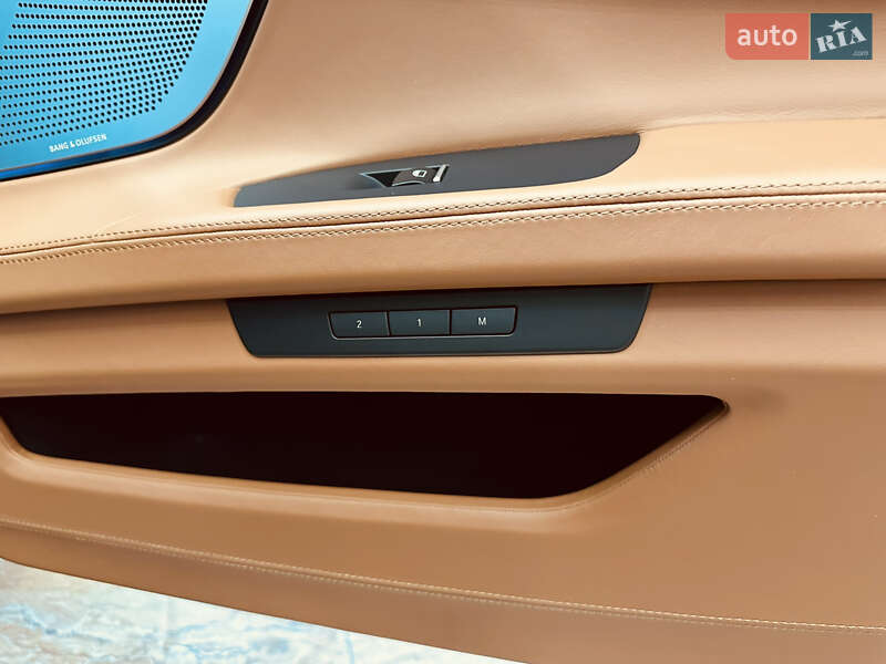 Седан BMW 7 Series 2012 в Киеве