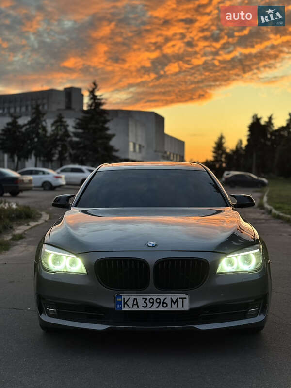 Седан BMW 7 Series 2013 в Сумах