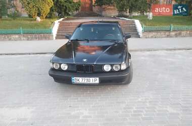 Седан BMW 7 Series 1989 в Кременці