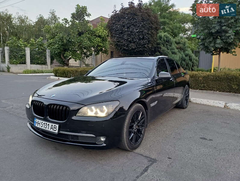 BMW 7 Series 2011