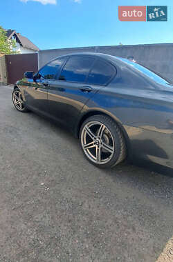 Седан BMW 7 Series 2009 в 