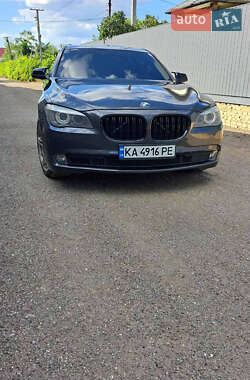 Седан BMW 7 Series 2009 в 